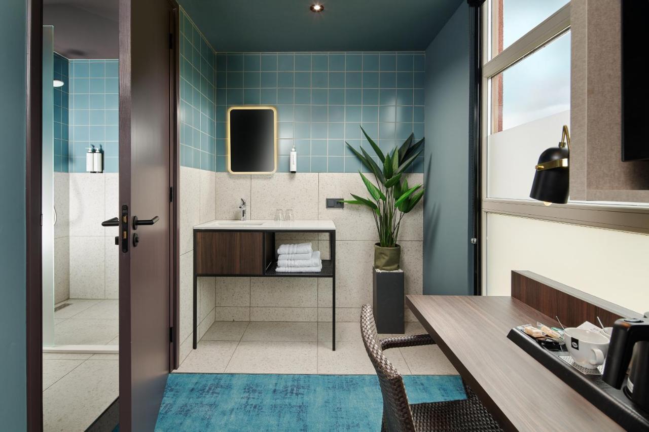 Hotel Babylon Heerhugowaard - Alkmaar Bagian luar foto