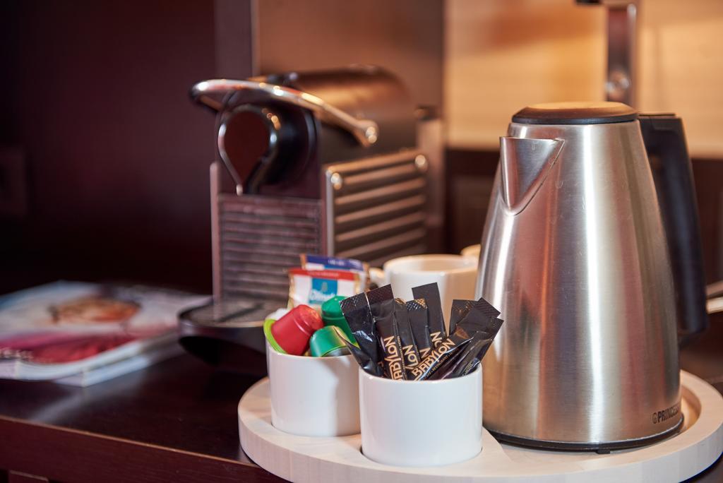Hotel Babylon Heerhugowaard - Alkmaar Bagian luar foto