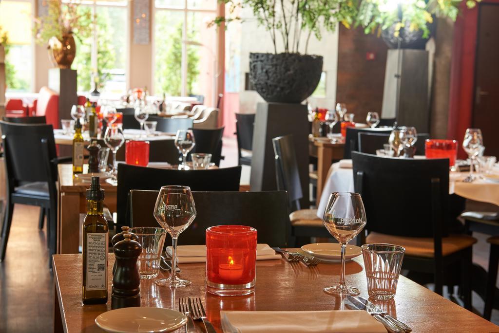 Hotel Babylon Heerhugowaard - Alkmaar Bagian luar foto